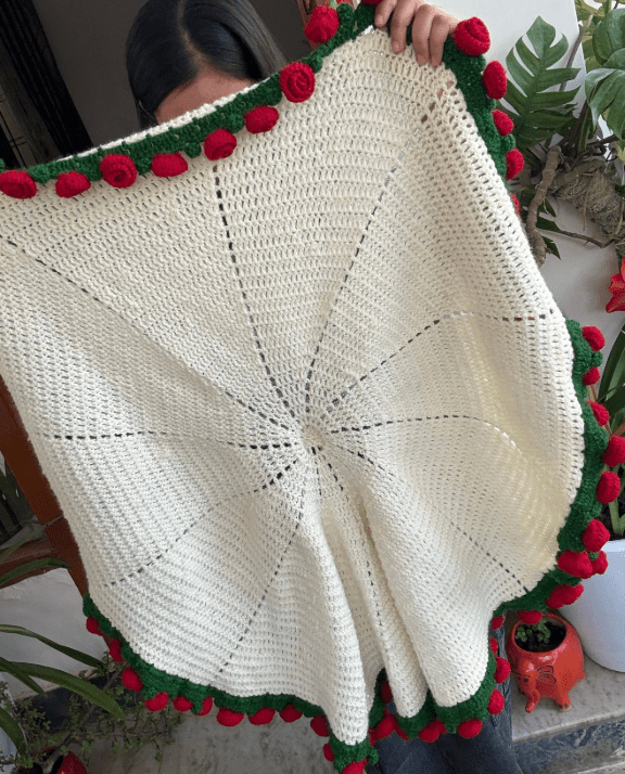 Handmade Crochet Rose Border Round Blanket | Crochet By Pihu - Crochet By Pihu